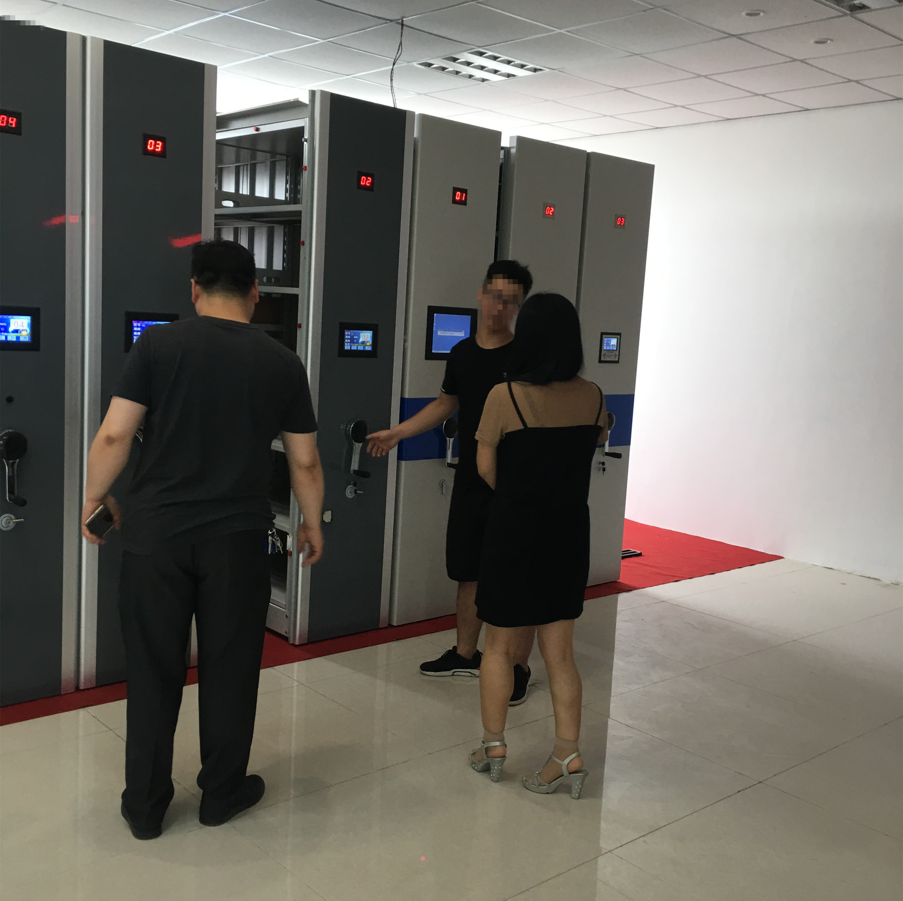 档案密集柜样品室参观中